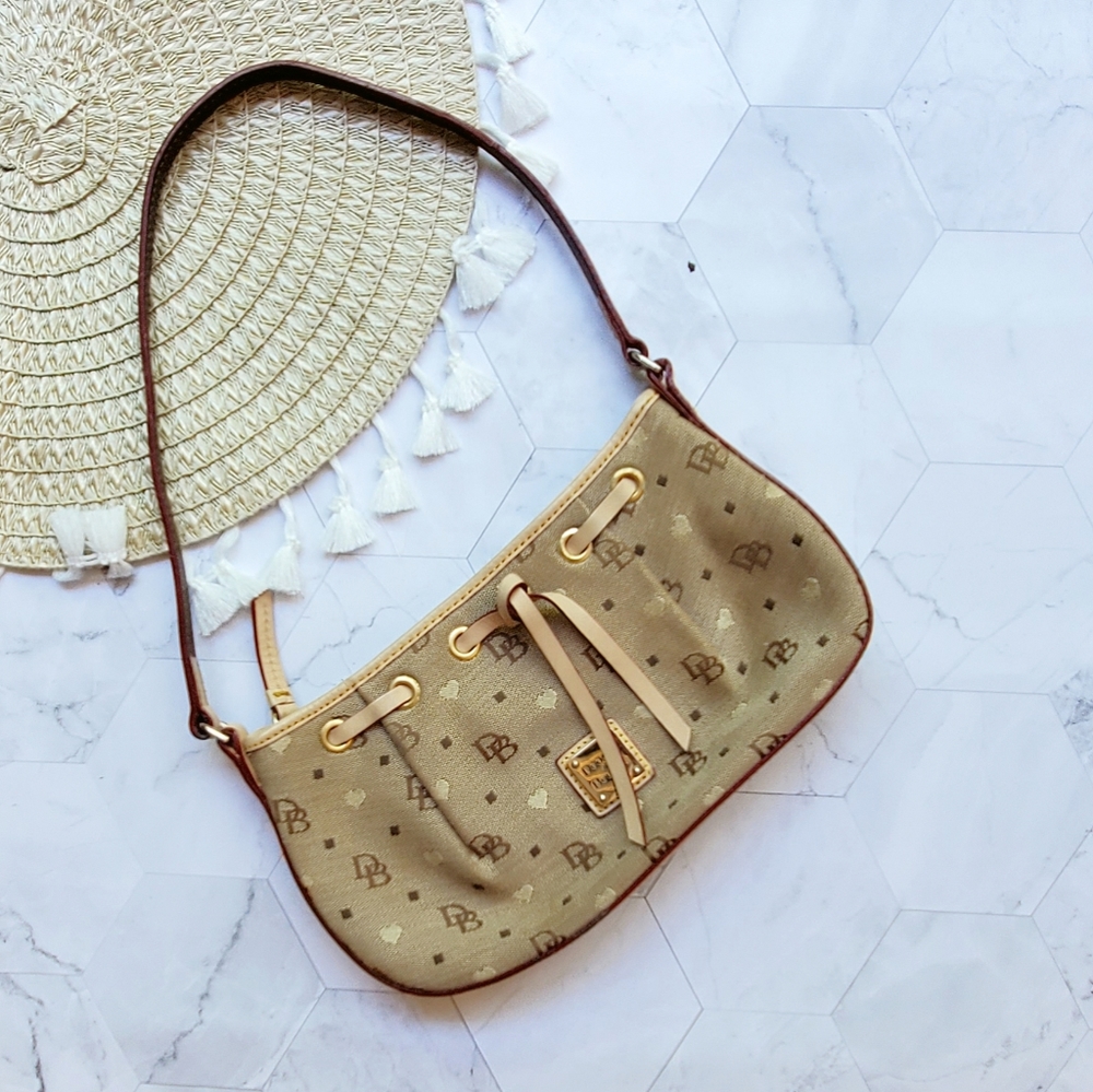 Dooney & Bourke purse